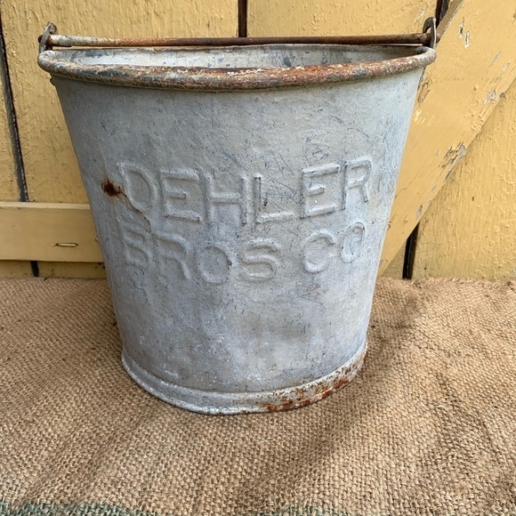 Antique Dehler Bros. Metal Fire Fighting Bucket - Picture 1 of 8